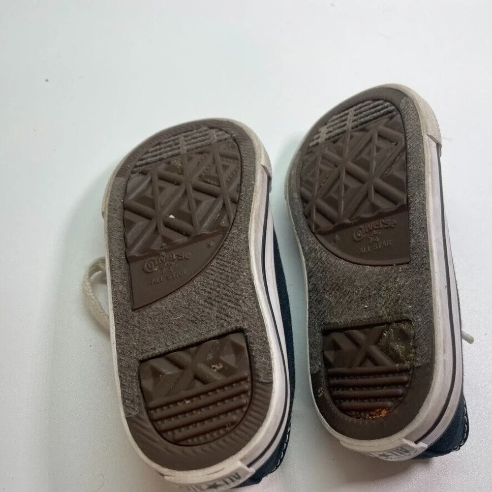 Lot of 2 Converse All Star Toddler Size 6 Black and white Canvas Low Top Lace up
